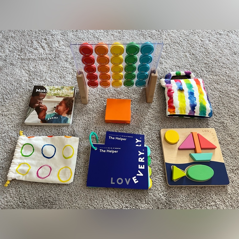 Lovevery - The Helper Play Kit - Months 25, 26, 27